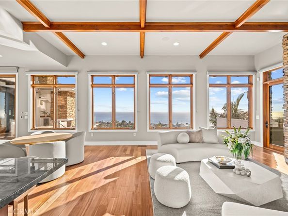 1076 Skyline Drive, Laguna Beach CA 92651