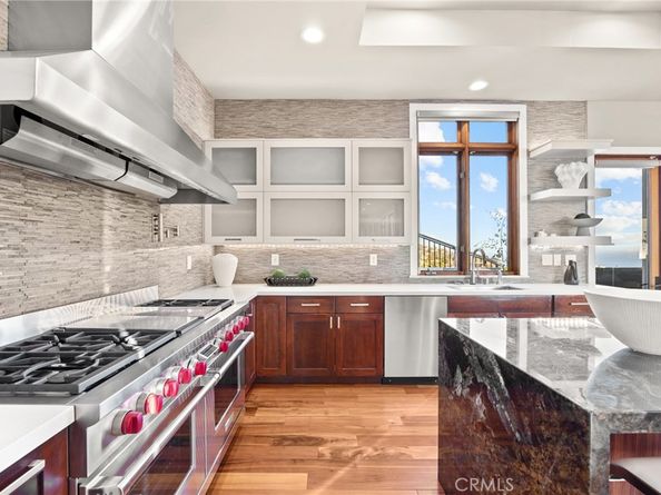 1076 Skyline Drive, Laguna Beach CA 92651