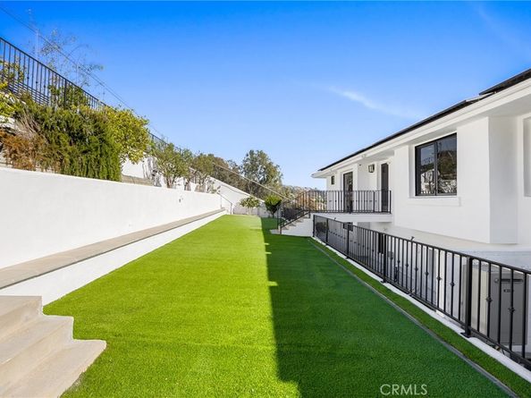 1076 Skyline Drive, Laguna Beach CA 92651