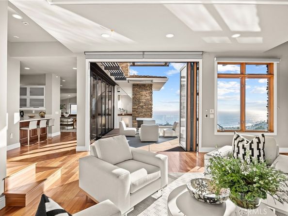 1076 Skyline Drive, Laguna Beach CA 92651