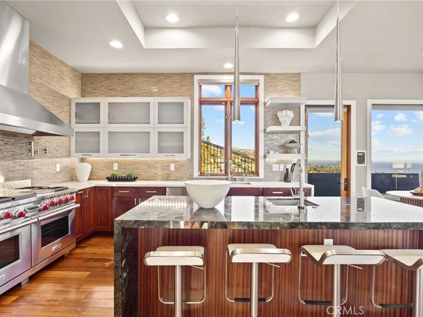 1076 Skyline Drive, Laguna Beach CA 92651