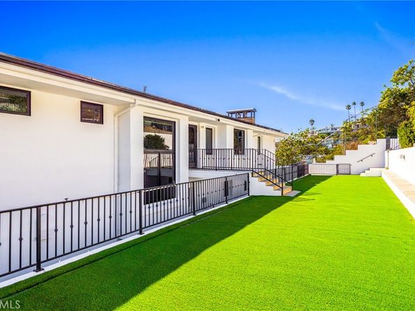 1076 Skyline Drive, Laguna Beach CA 92651