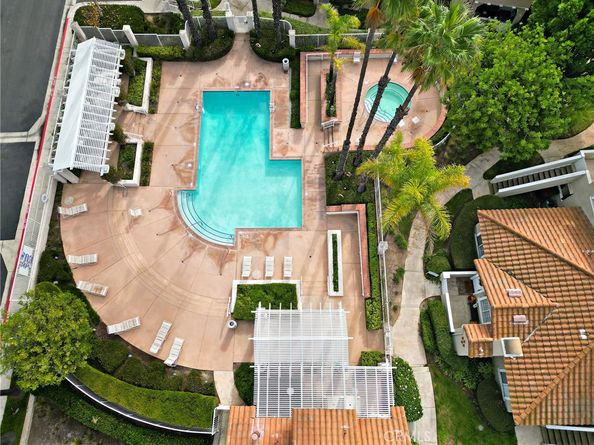 55 Via Cresta, Rancho Santa Margarita CA 92688