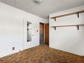 18928 Victory Boulevard, Tarzana CA 91335