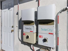 18928 Victory Boulevard, Tarzana CA 91335