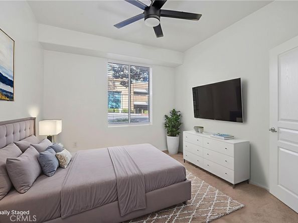 2114 Watermarke, Irvine CA 92612