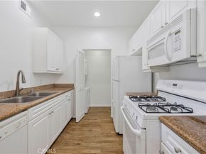 2114 Watermarke, Irvine CA 92612