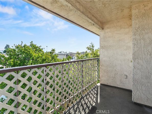 18900 Delaware 43, Huntington Beach CA 92648