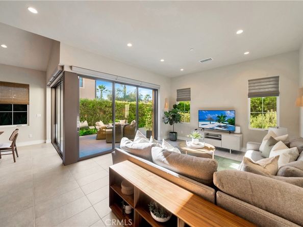 111 Linda Vista, Irvine CA 92618