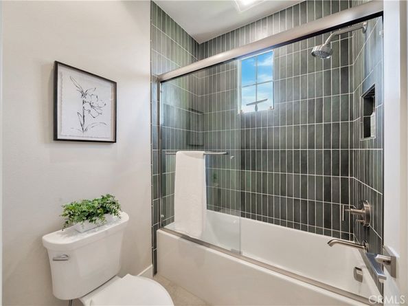 111 Linda Vista, Irvine CA 92618