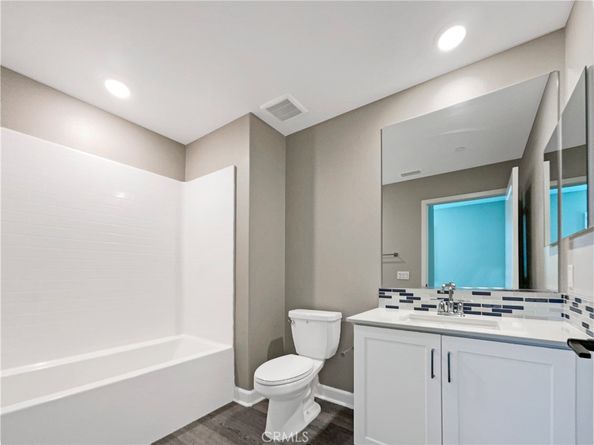 10411 Walden Way, Mira Mesa CA 92126