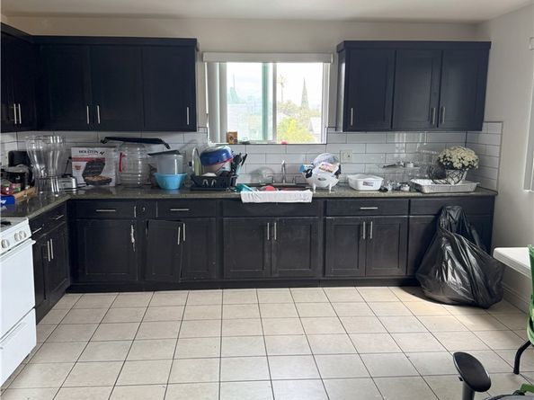 1192 E 48th, East Los Angeles CA 90011