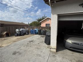 1192 E 48th, East Los Angeles CA 90011