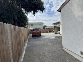 1192 E 48th, East Los Angeles CA 90011