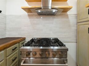 348 Orange Blossom 154, Irvine CA 92618