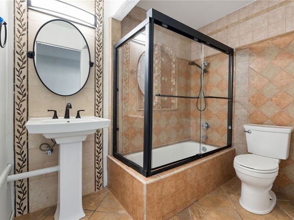 348 Orange Blossom 154, Irvine CA 92618