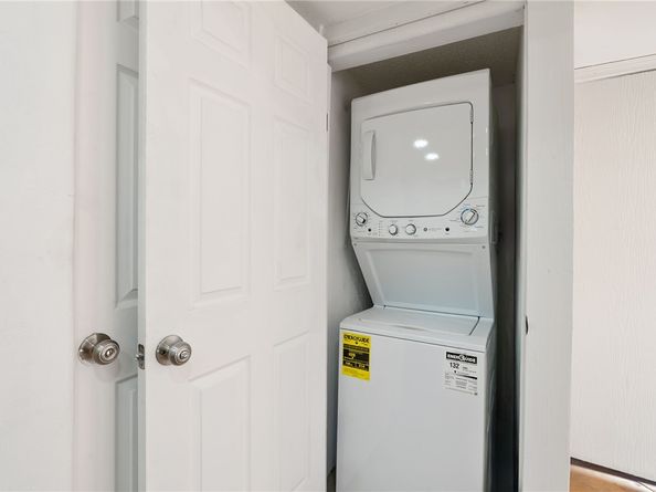 348 Orange Blossom 154, Irvine CA 92618