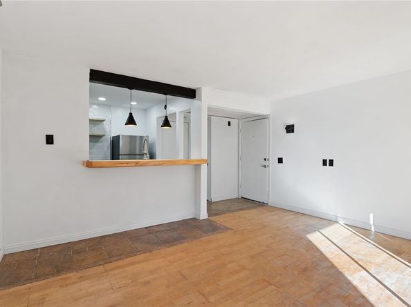 348 Orange Blossom 154, Irvine CA 92618