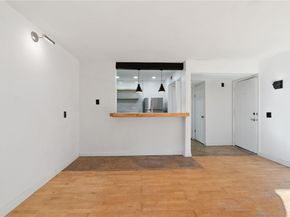 348 Orange Blossom 154, Irvine CA 92618