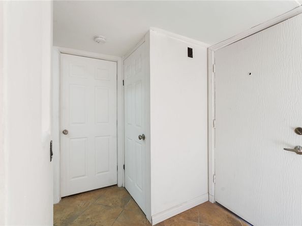 348 Orange Blossom 154, Irvine CA 92618