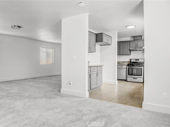 330 E 101st Street, Los Angeles CA 90003