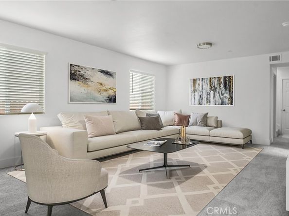 330 E 101st Street, Los Angeles CA 90003