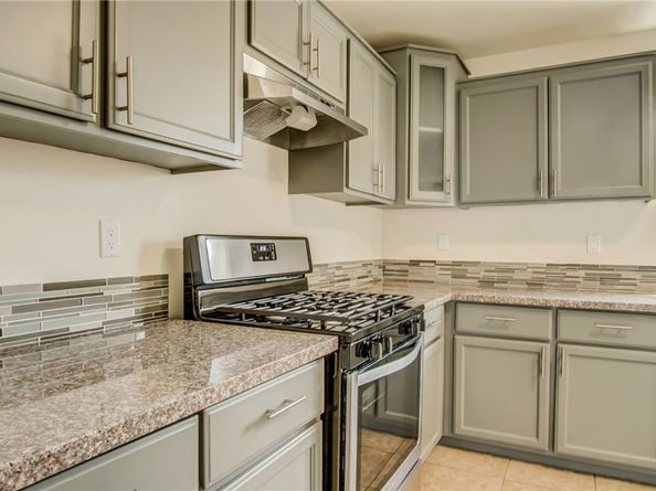 330 E 101st Street, Los Angeles CA 90003