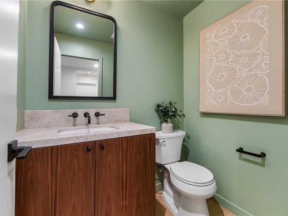 19321 Manor Point Circle, Huntington Beach CA 92648