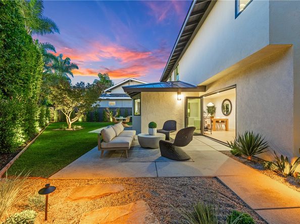 19321 Manor Point Circle, Huntington Beach CA 92648