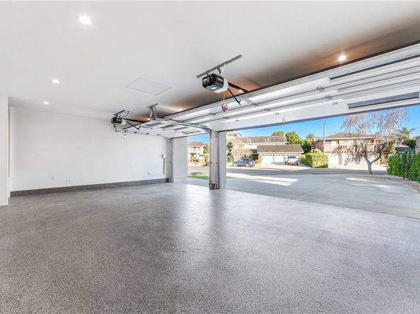 19321 Manor Point Circle, Huntington Beach CA 92648