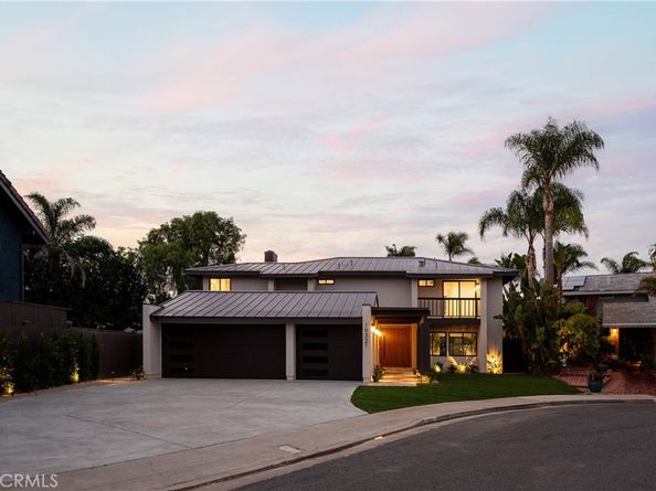 19321 Manor Point Circle, Huntington Beach CA 92648