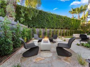 19321 Manor Point Circle, Huntington Beach CA 92648