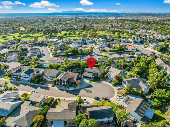 19321 Manor Point Circle, Huntington Beach CA 92648