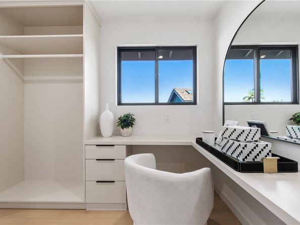 19321 Manor Point Circle, Huntington Beach CA 92648