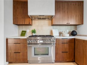 19321 Manor Point Circle, Huntington Beach CA 92648