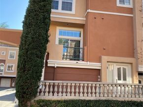 20 Arese Aisle, Irvine CA 92606