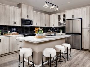 4153 S Limecrest Paseo 64, Ontario CA 91761