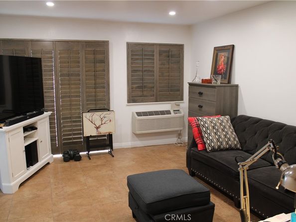 635 N Bristol, Santa Ana CA 92703