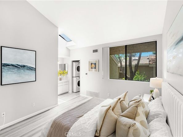 90 Lakepines 5B, Irvine CA 92620