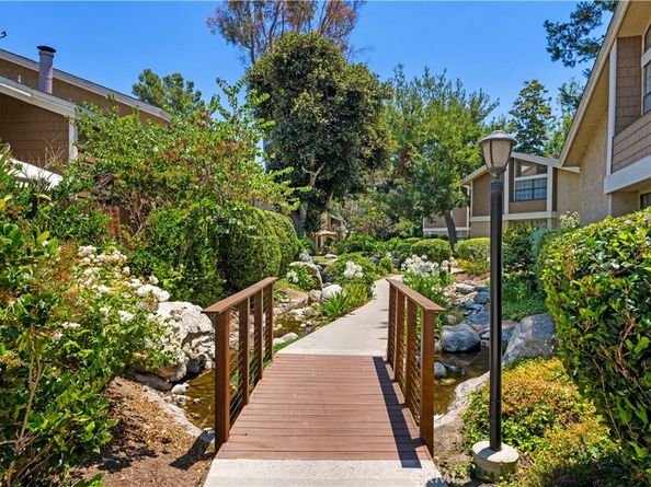 90 Lakepines 5B, Irvine CA 92620