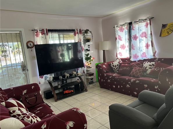 1010 E Stockton, Compton CA 90221