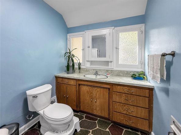 2544 Hermosa, Montrose CA 91020