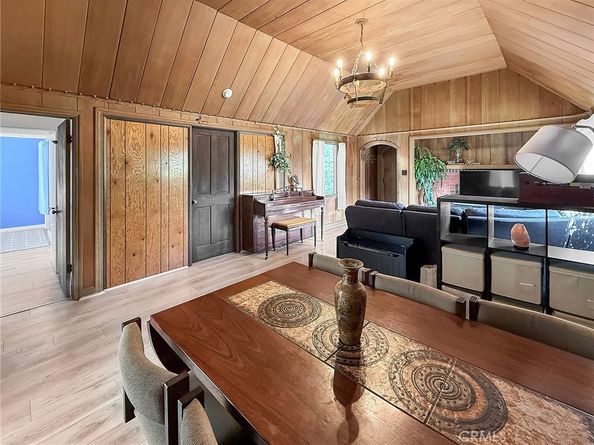 2544 Hermosa, Montrose CA 91020