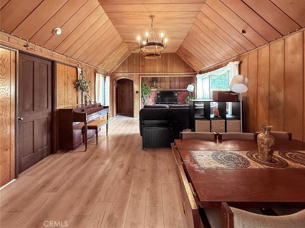 2544 Hermosa, Montrose CA 91020