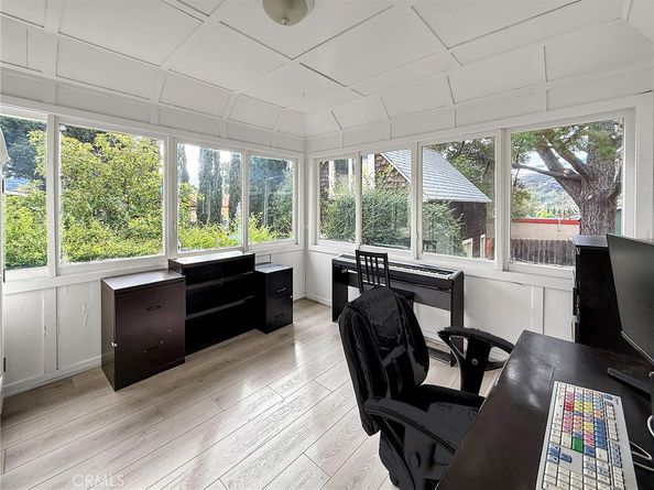 2544 Hermosa, Montrose CA 91020