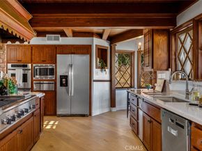 1430 La Perla Avenue, Long Beach CA 90815