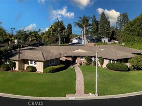 1430 La Perla Avenue, Long Beach CA 90815
