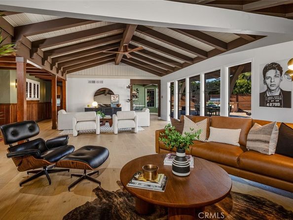 1430 La Perla Avenue, Long Beach CA 90815
