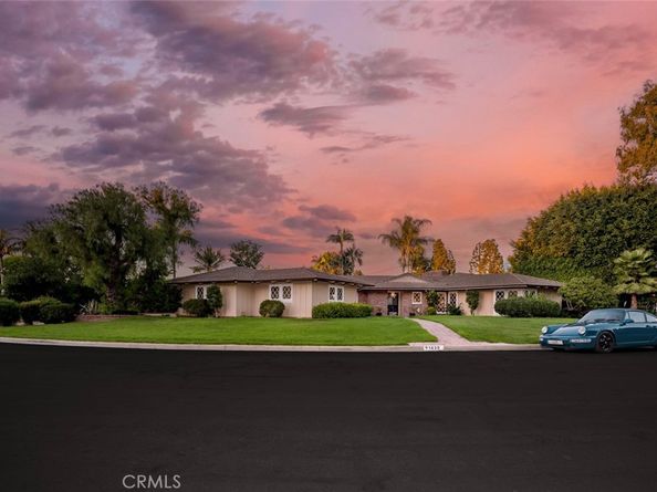 1430 La Perla Avenue, Long Beach CA 90815