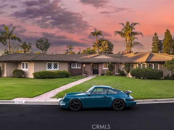 1430 La Perla Avenue, Long Beach CA 90815